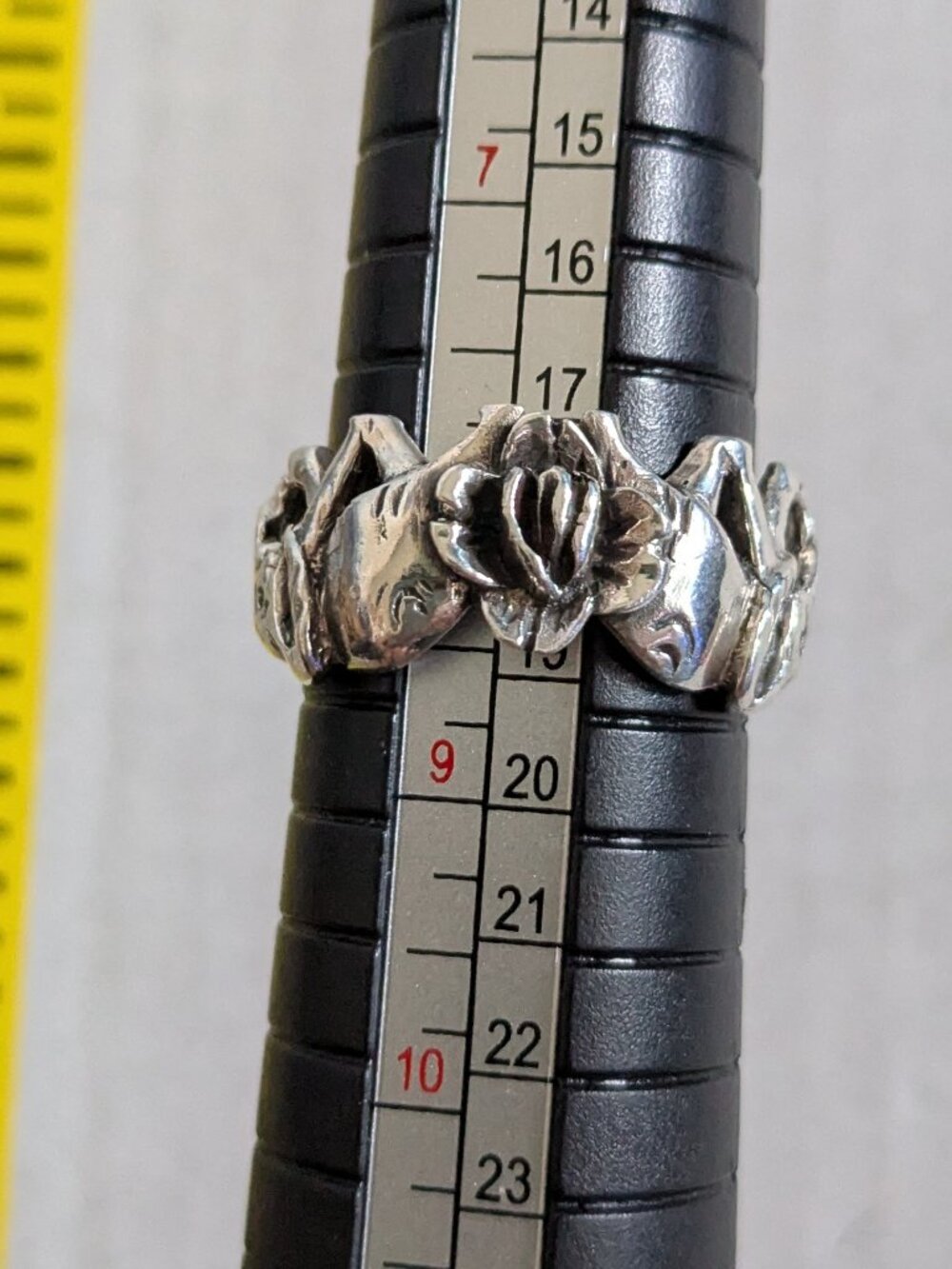 Vintage 925 Sterling Silver Floral Rose Ring Size 8.25